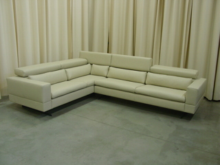 Realisatie: lederen hoekzetel op maat op sledepoot