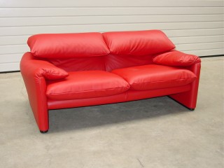 Cassina Maralunga - Herstofferen - Realisaties