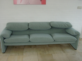 Cassina Maralunga zetel - Herstofferen - Realisaties