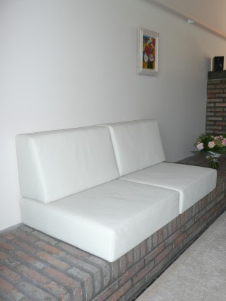 Kussenset op gemetselde sokkel - Projecten - Realisaties