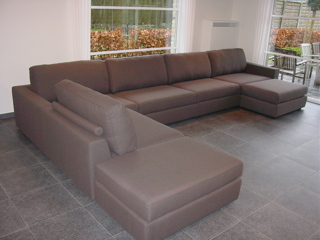 Tonga hoek met losse voetbanken - Maatwerk - Realisaties